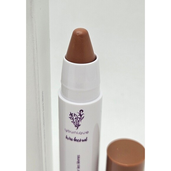 Younique Weekend Lip Butter Casual Friday New in Box Discontinued - Picture 4 of 8